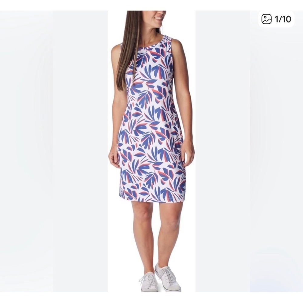Sleeveless Asymmetrical Leaf-Print Shift Dress in Blue & Pink